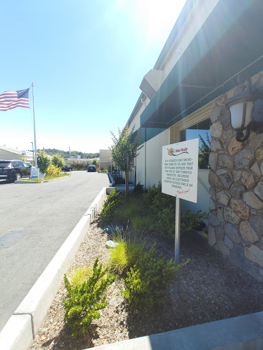 Auto Body Shop «G & C Auto Body, Inc.», reviews and photos, 191 Mill St, San Rafael, CA 94901, USA