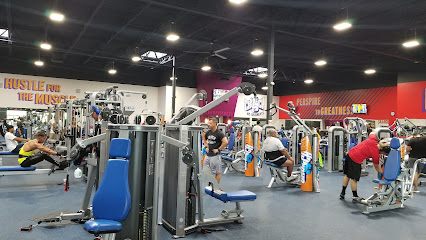 Crunch Fitness - Riverview - 10615 Big Bend Rd, Riverview, FL 33579