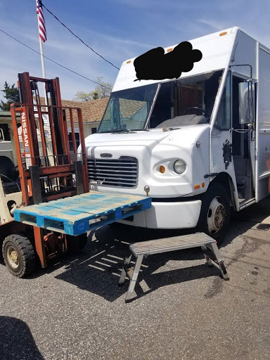 Auto Glass Shop «Family Auto Glass», reviews and photos, 521 Madison Ave, Woodbine, NJ 08270, USA