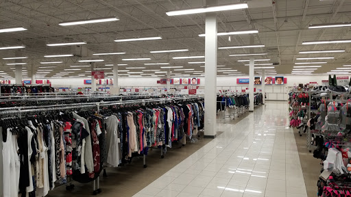 Clothing Store «Burlington Coat Factory», reviews and photos, 16590 N Fwy Service Rd, Conroe, TX 77384, USA