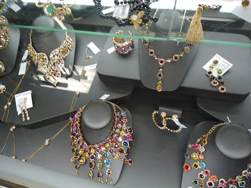 Department Store «T.J. Maxx», reviews and photos, 9828 Great Hills Trail #200, Austin, TX 78759, USA