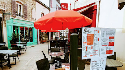 Red Café à Nuits-Saint-Georges