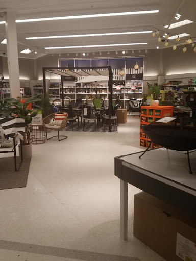 Department Store «Target», reviews and photos, 100 Willow St, Farmingdale, NY 11735, USA