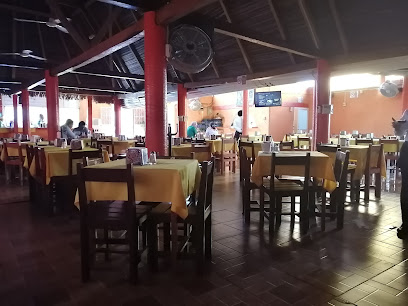 Restaurante de Mariscos la Barra de Alvarado - C. Miguel Aleman 216, Tamarindo, 96049 Acayucan, Ver., Mexico