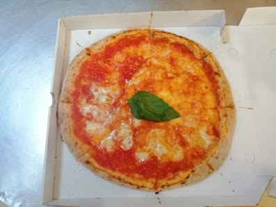 Voglia di pizza Viale Italia, 4/6, 84044 Matinella SA, Italia