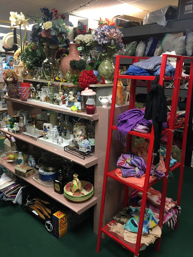 Thrift Store «Life Center Thriftshop», reviews and photos, 6331 6th Ave, Tacoma, WA 98406, USA