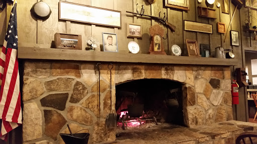 American Restaurant «Cracker Barrel Old Country Store», reviews and photos, 675 Buford Hwy, Cumming, GA 30040, USA