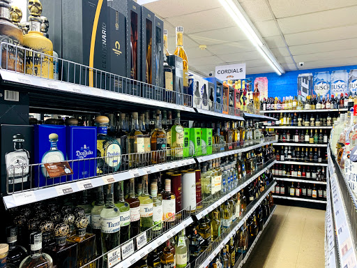 Liquor Store «J & J Package Store», reviews and photos, 3408 Wesley Chapel Rd, Decatur, GA 30034, USA