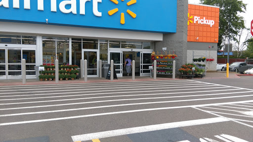 Discount Store «Walmart», reviews and photos, 321 NE Kings Valley Hwy, Dallas, OR 97338, USA