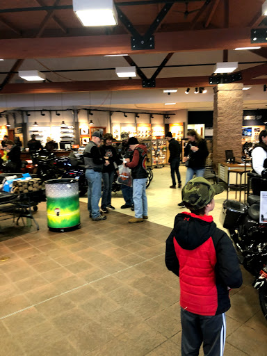 Harley-Davidson Dealer «LaCrosse Area Harley-Davidson», reviews and photos, 1116 Oak Forest Dr, Onalaska, WI 54650, USA