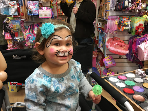 Toy Store «Building Blocks Toy Store», reviews and photos, 2130 W Division St, Chicago, IL 60622, USA