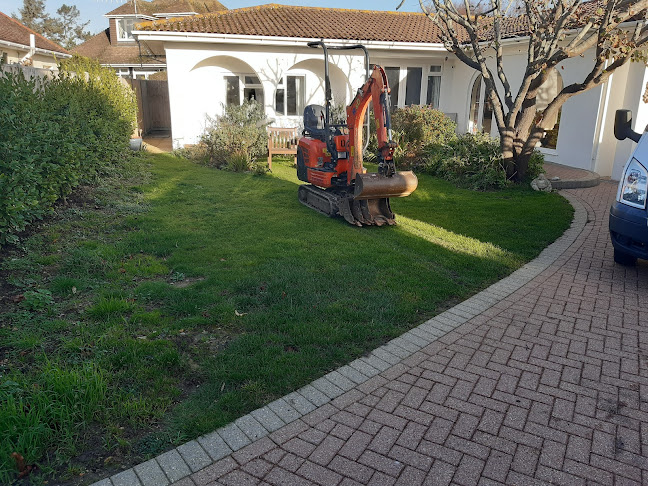 Comments and reviews of John wollaston Landscapes & property maintenance