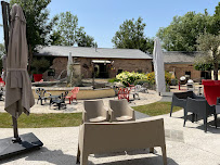 Atmosphère du Restaurant gastronomique Le Moulin des Ecrevisses à Ailly-sur-Noye - n°3