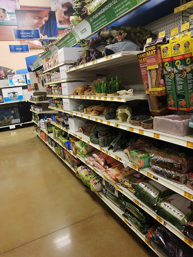 Pet Supply Store «PetSmart», reviews and photos, 5241 Monroe St, Toledo, OH 43623, USA