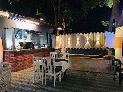 Editors Choice Restaurant - Tilak Patrakar Bhavan, Vyavasthapak mandal (Trust Panchshil sqaure, Dhantoli, Nagpur, Maharashtra 440012, India