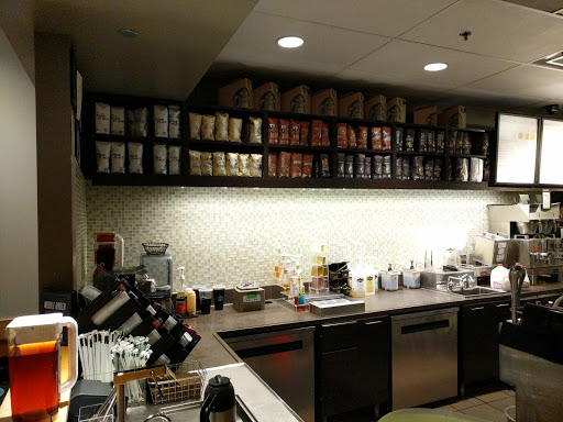 Shopping Mall «Oxford Valley Mall», reviews and photos, 2300 E Lincoln Hwy, Langhorne, PA 19047, USA