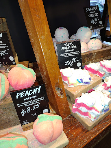 Cosmetics Store «Lush», reviews and photos, 708 NW 23rd Ave, Portland, OR 97210, USA