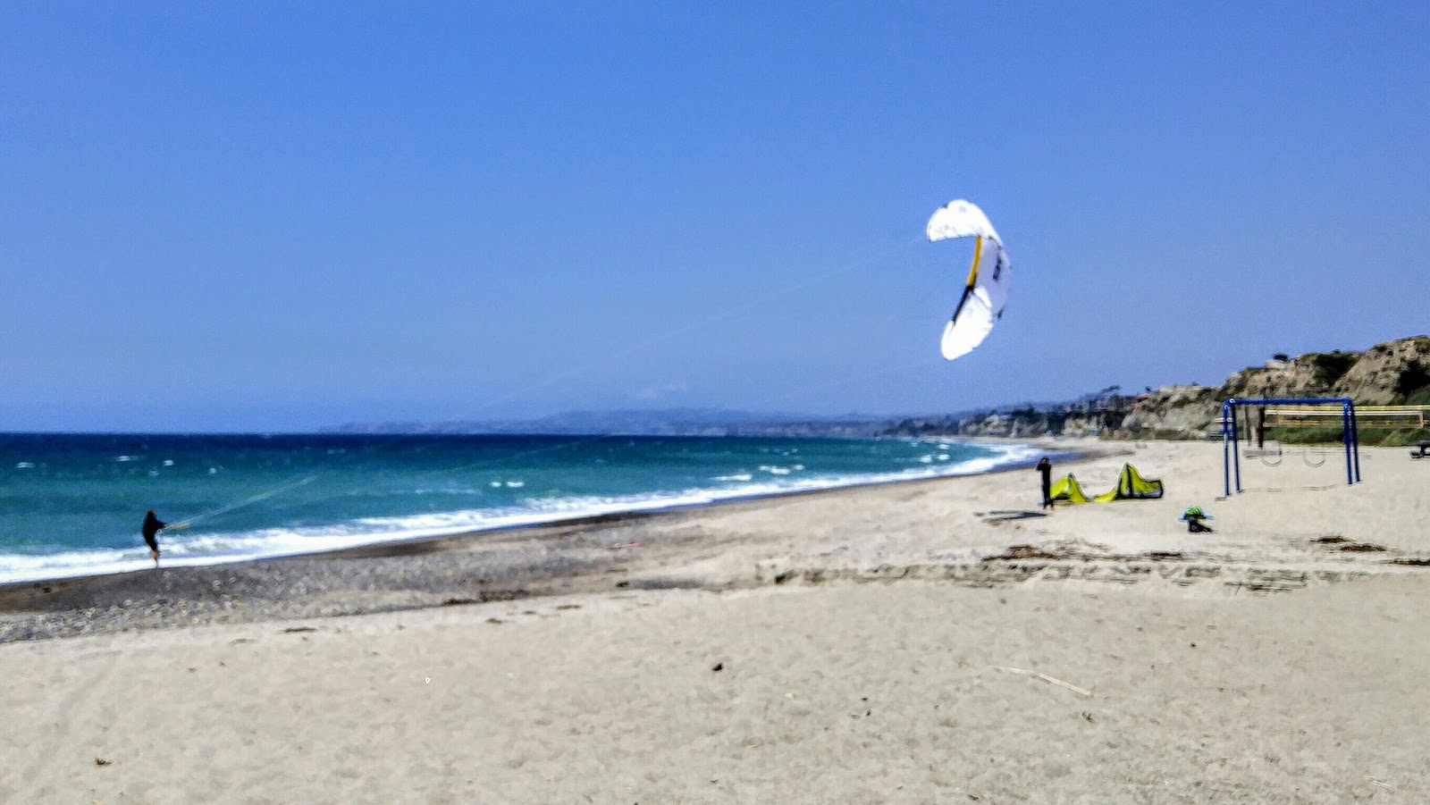 Photo de Trestles Beach protégé par des falaises