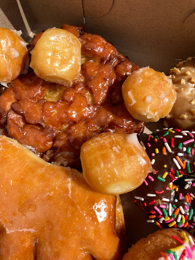 Donut Shop «Donut King», reviews and photos, 1807 Santa Rita Rd, Pleasanton, CA 94566, USA