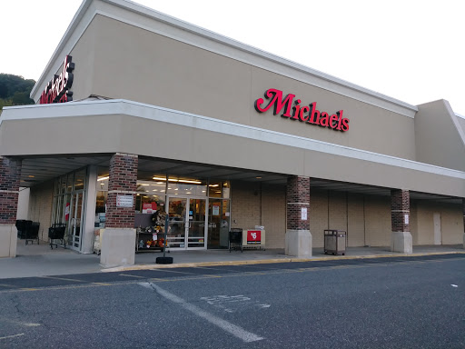 Craft Store «Michaels», reviews and photos, 14 Candlewood Lake Rd, Brookfield, CT 06804, USA