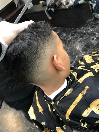 Barber Shop «H.Q. Barber Shop», reviews and photos, 401 Tiny Town Rd, Clarksville, TN 37042, USA