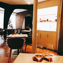 Atmosphère du Restaurant méditerranéen NOMICOS à Paris - n°18