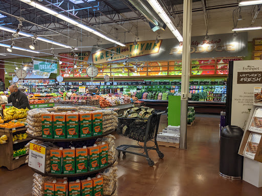 Grocery Store «Fresh Thyme Farmers Market- Bloomington IN», reviews and photos, 3600 W 3rd St, Bloomington, IN 47404, USA