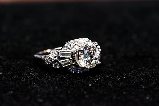 Jewelry Buyer «Lovelady Diamond Jewelry & Gold Buyers», reviews and photos, 15466 Los Gatos Blvd, Los Gatos, CA 95032, USA