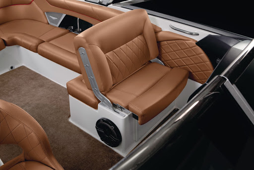 Boat Dealer «Norcal MasterCraft Discovery Bay Mall - Showroom / ProShop», reviews and photos, 1520 Discovery Bay Blvd #200, Discovery Bay, CA 94505, USA