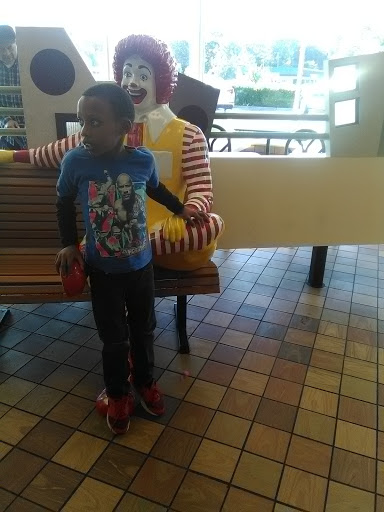 Shopping Mall «Hampton Plaza Shopping Center», reviews and photos, 4033 W Mercury Blvd, Hampton, VA 23666, USA