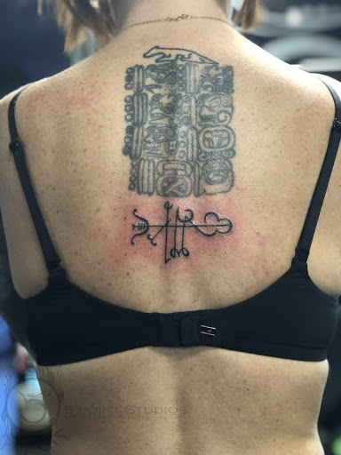 Tattoo Shop «5 Point Studios», reviews and photos, 1800 NW 86th St, Clive, IA 50325, USA