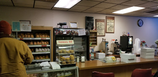 Dessert Shop «Main Donut Shop», reviews and photos, 1016 S Main St, Royal Oak, MI 48067, USA