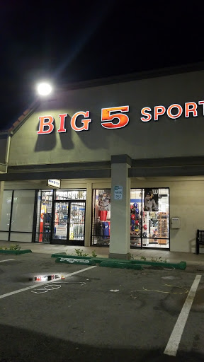 Big 5 Sporting Goods, 520 E First St, Tustin, CA 92780, USA, 