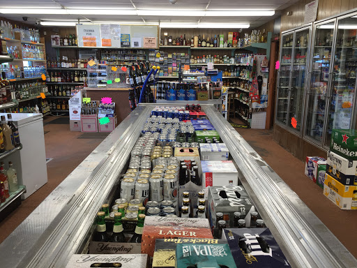 Liquor Store «Wells Liquor», reviews and photos, 1143 Fall River Ave, Seekonk, MA 02771, USA