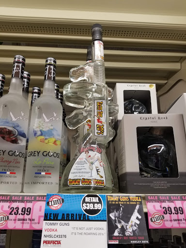 State Liquor Store «NH Liquor & Wine Outlet», reviews and photos, 234 White Mountain Hwy, Conway, NH 03818, USA