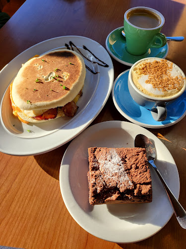 Moeraki Boulders Cafe - Dunedin
