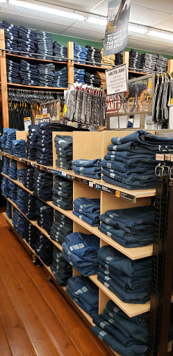 Work Clothes Store «Whistle Workwear», reviews and photos, 15240 Aurora Ave N, Shoreline, WA 98133, USA