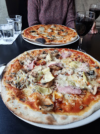 Pizza du Restaurant italien Pizzeria l'Amarosa à Grenoble - n°11