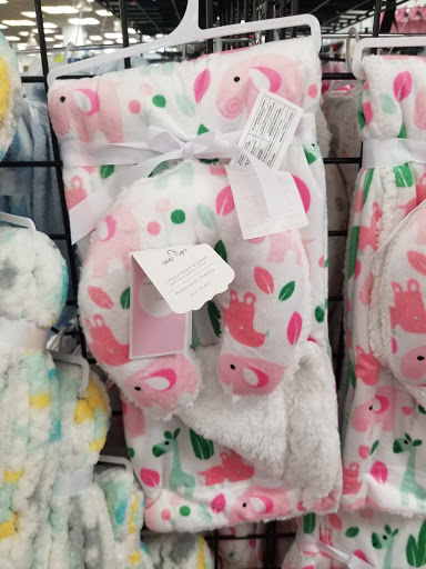 Discount Store «Fallas Discount Stores», reviews and photos, 122 E Olney Ave, Philadelphia, PA 19120, USA