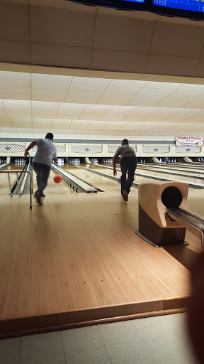 Bowling Alley «Seventy-Seven Colonial Lanes», reviews and photos, 5445 Whipple Ave NW, North Canton, OH 44720, USA