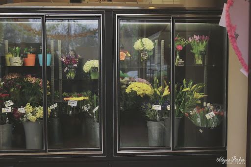 Florist «Bloomtastic Florist», reviews and photos, 2136 Arlington Ave, Columbus, OH 43221, USA