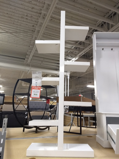 Home Goods Store «At Home», reviews and photos, 4620 Stadium Dr, Kalamazoo, MI 49008, USA