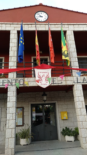 La Cabrera Town Hall en La Cabrera