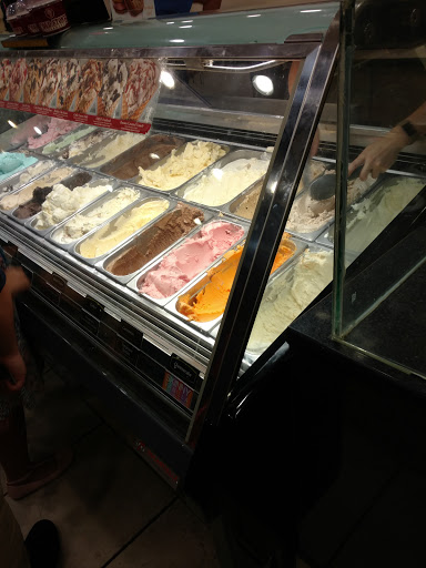 Ice Cream Shop «Cold Stone Creamery», reviews and photos, 1750 N Loop 1604 E #104, San Antonio, TX 78232, USA