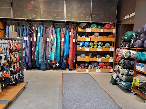 Camping Store «REI», reviews and photos, 7531 North Point Pkwy, Alpharetta, GA 30022, USA