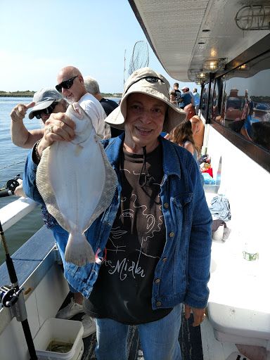 Surf Shop «Heli Sport», reviews and photos, 308 New York Ave, Huntington, NY 11743, USA