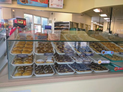 Bakery «Krispy Kreme Doughnuts», reviews and photos, 2600 S Cooper St, Arlington, TX 76015, USA