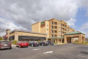 Courtyard by Marriott Somerset image