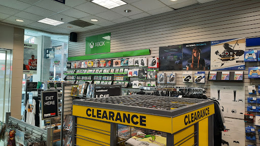 Video Game Store «GameStop», reviews and photos, 1100 S Hayes St #230, Arlington, VA 22202, USA