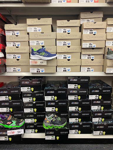 Shoe Store «Rack Room Shoes», reviews and photos, 4677 W Irlo Bronson Memorial Hwy, Kissimmee, FL 34746, USA